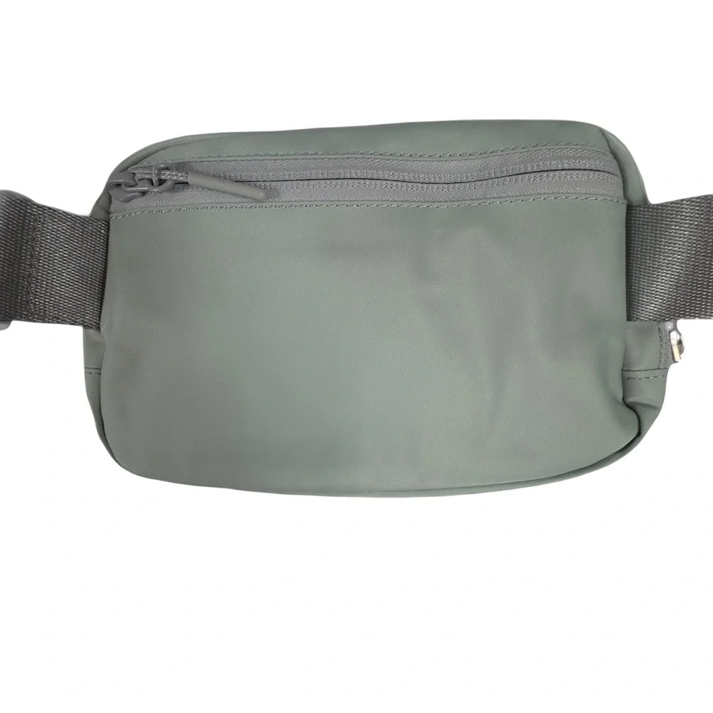 Lululemon Everywhere Belt Bag Crossbody - Color Silver Drop NWOT